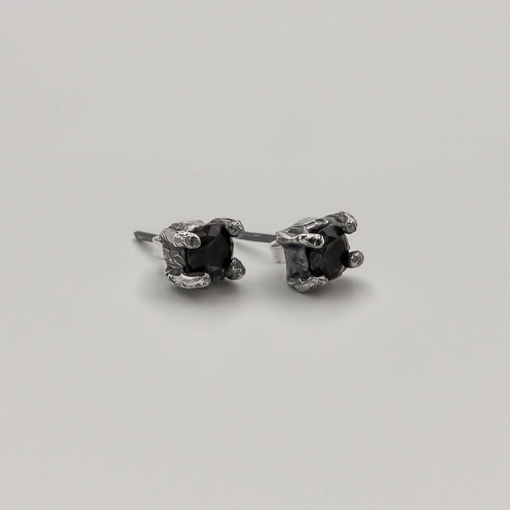 Affection Onyx Earring