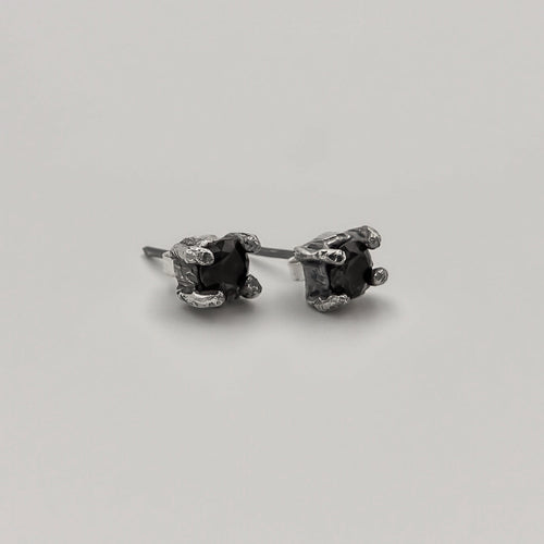 Affection Onyx Earring