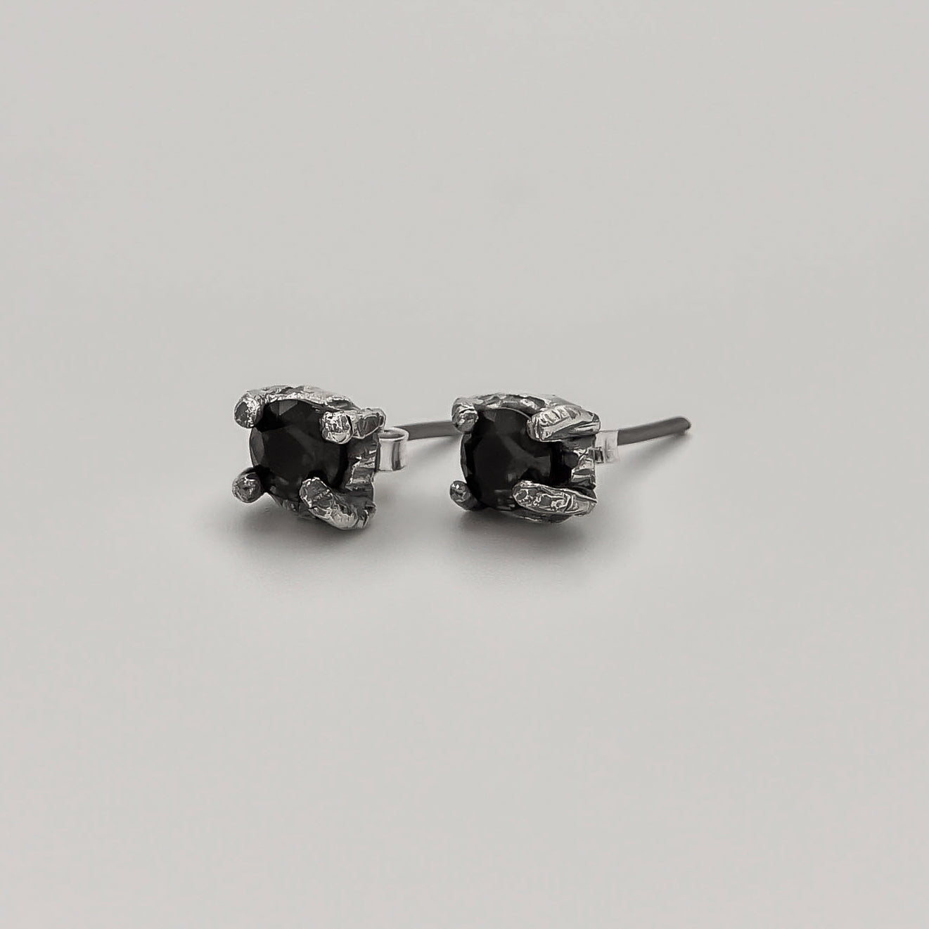Affection Onyx Earring