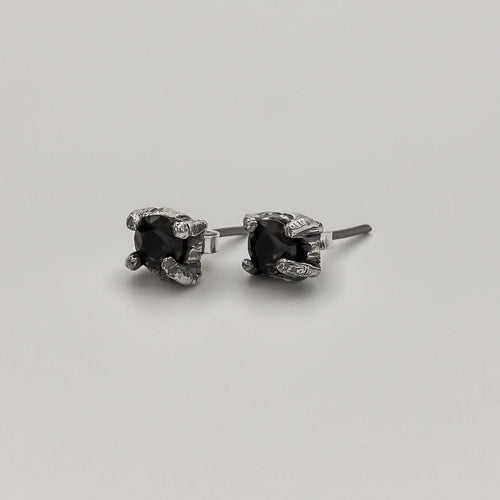 Affection Onyx Earring