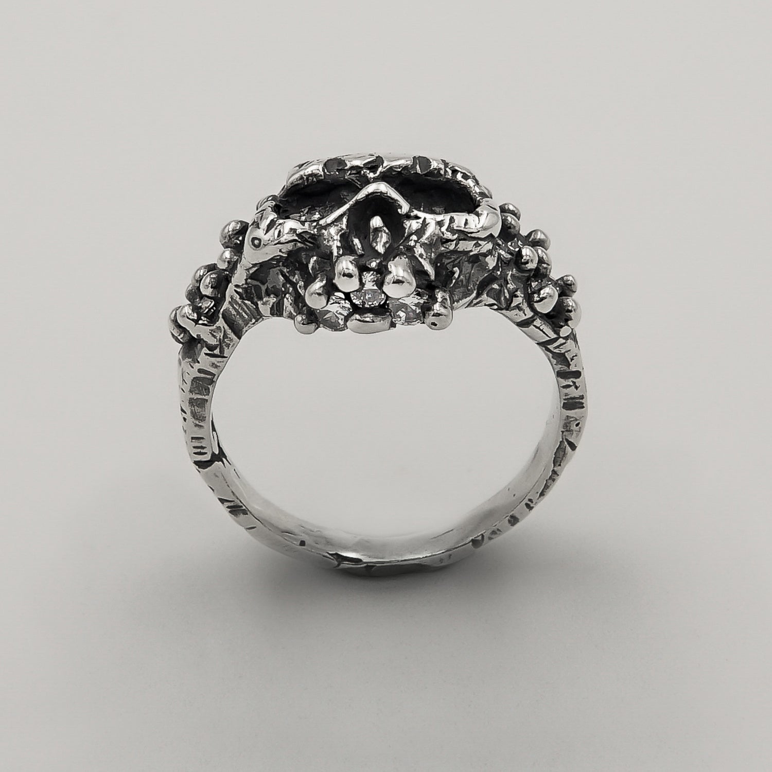 Grave Skull Zirconia Ring