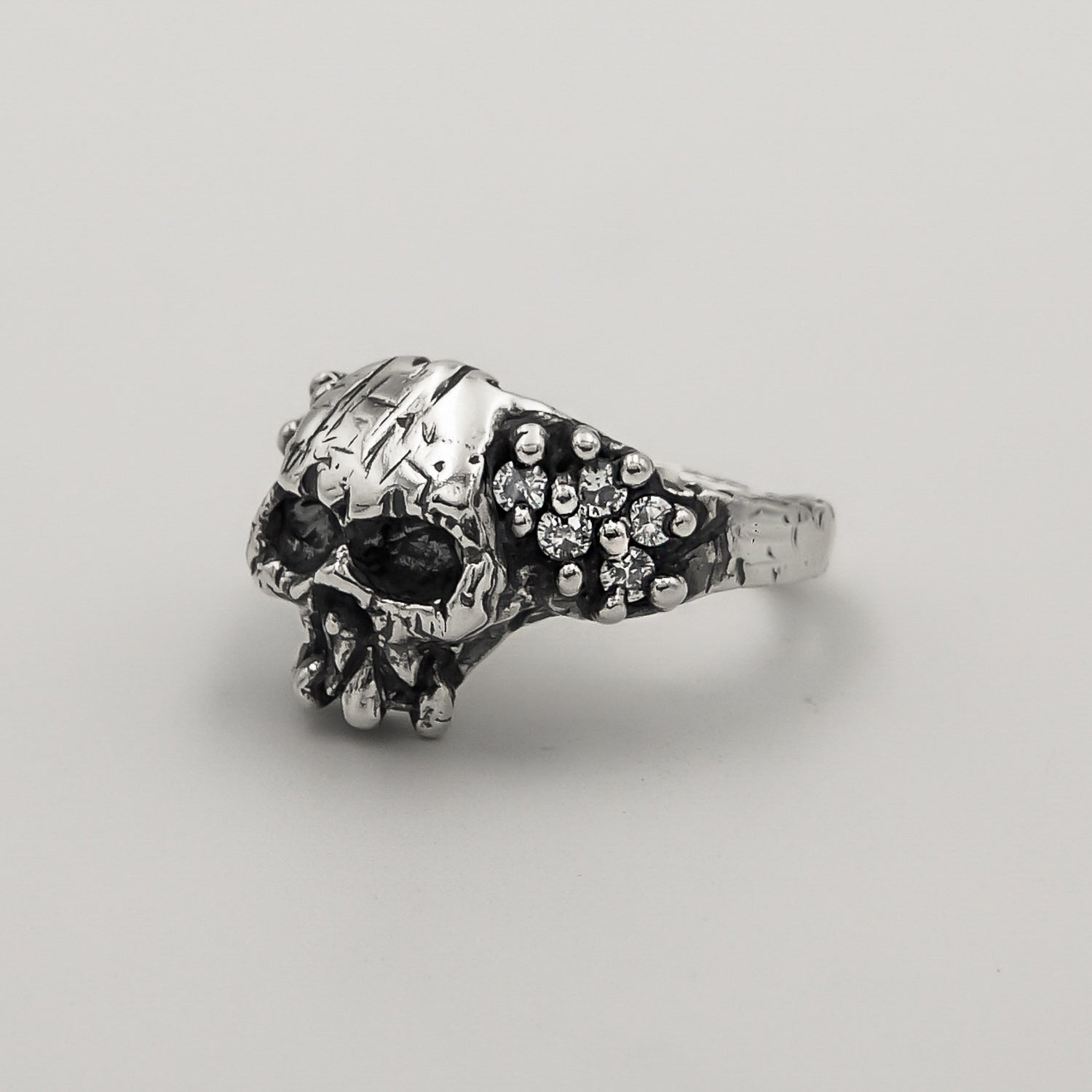 Grave Skull Zirconia Ring