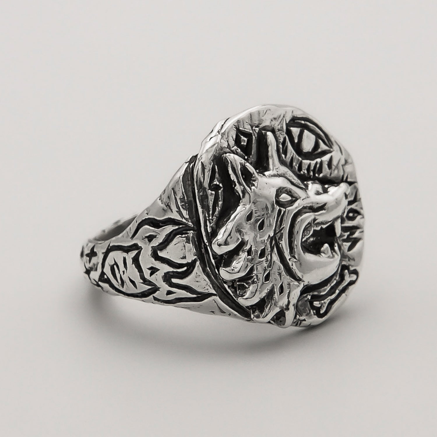 Old Wolf Ring