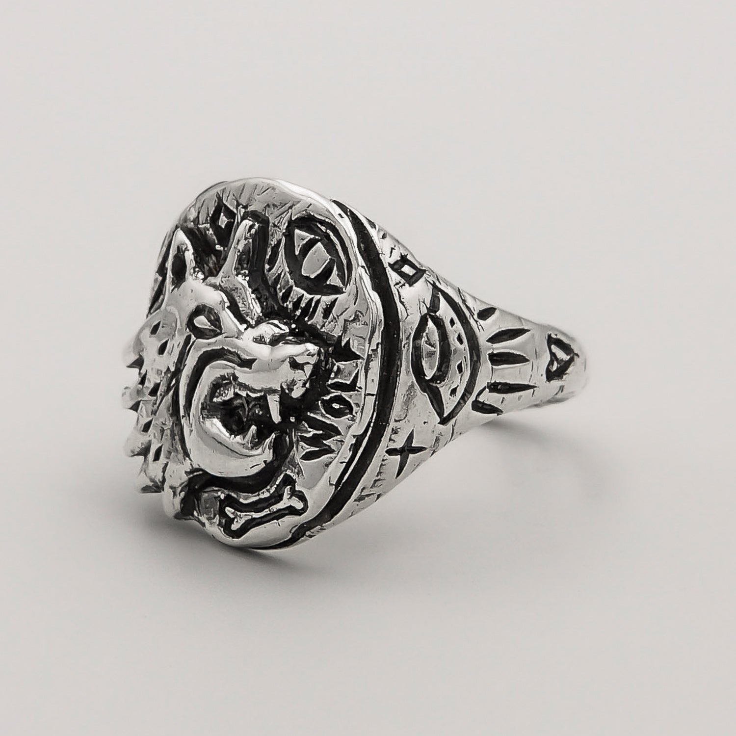 Old Wolf Ring