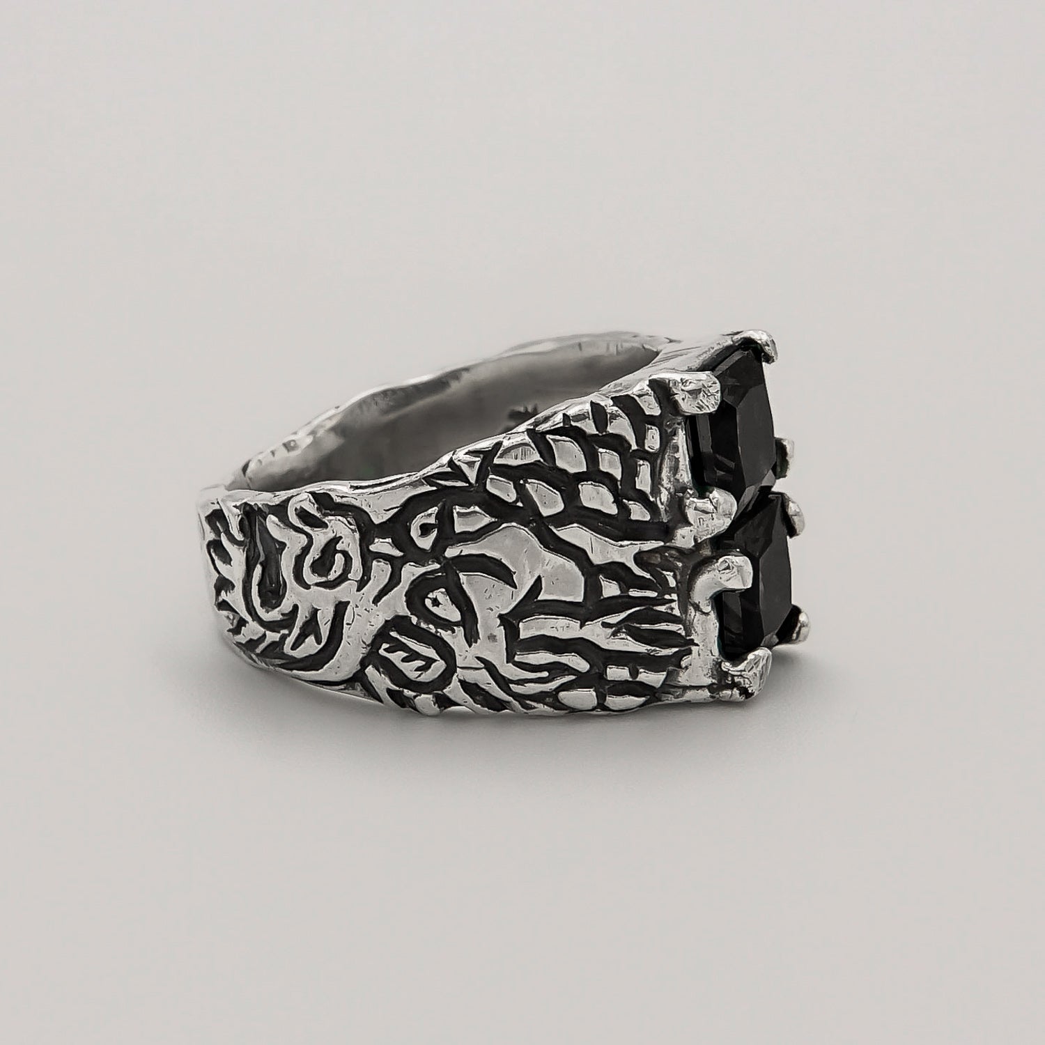 Orient Onyx Ring