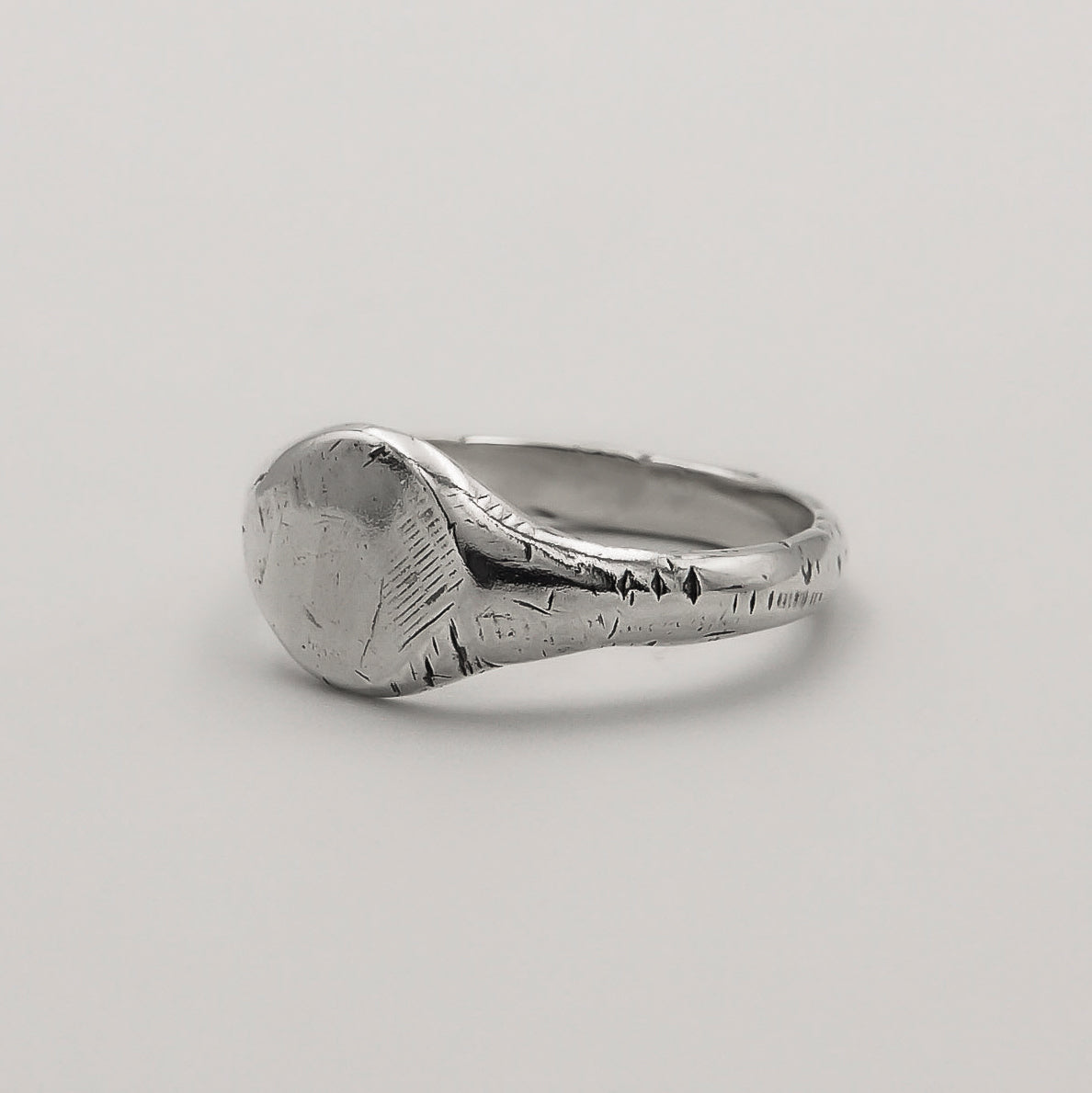 Round Ring