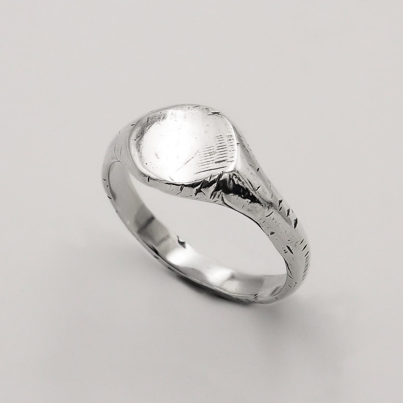 Round Ring