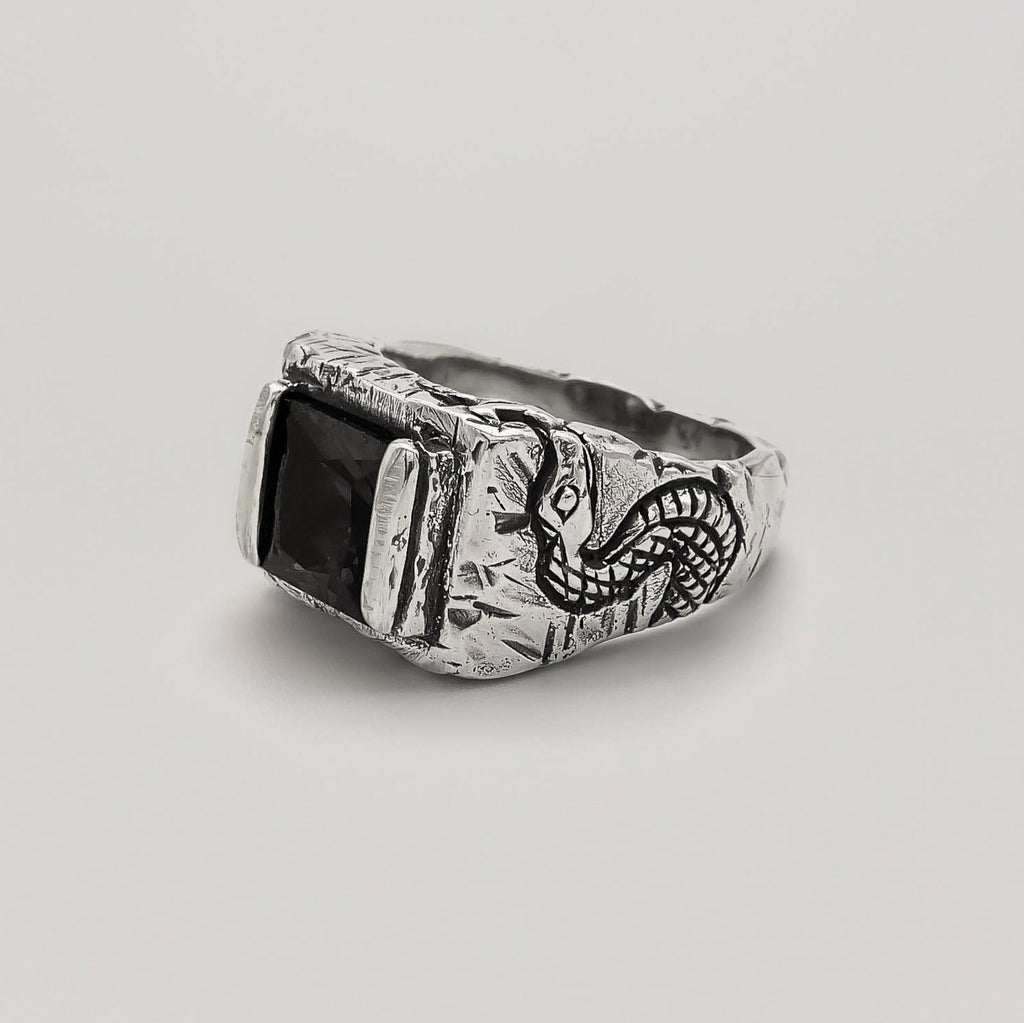 Serpent Onyx Ring