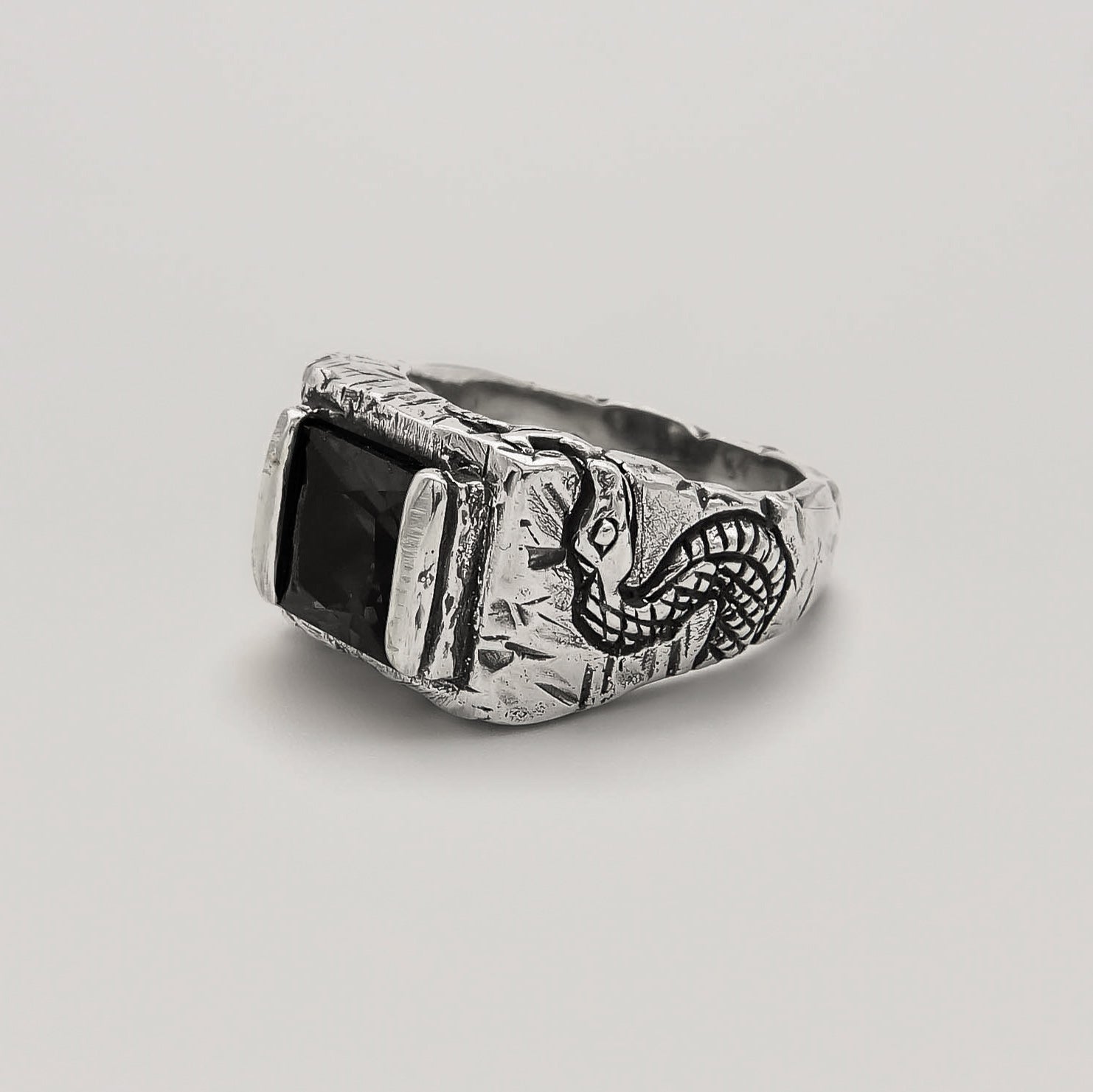 Serpent Onyx Ring