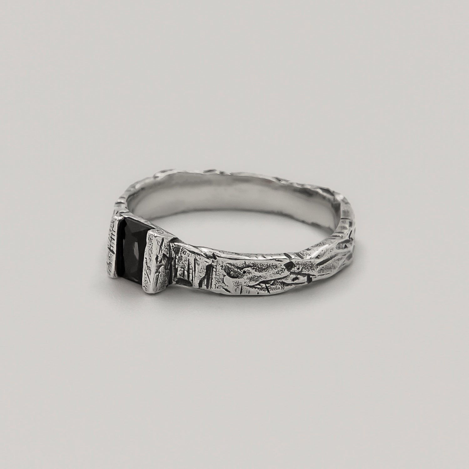 The Middle Onyx Ring