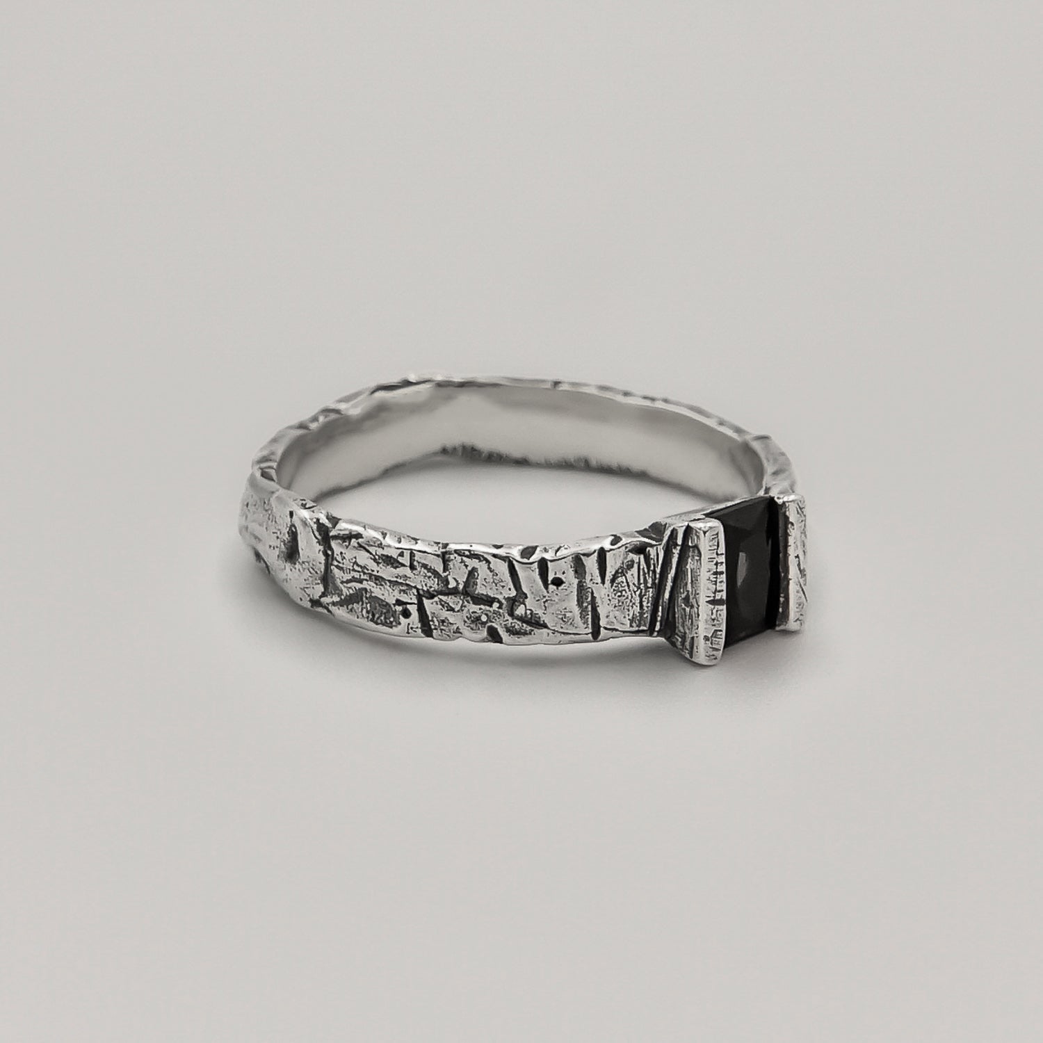 The Middle Onyx Ring